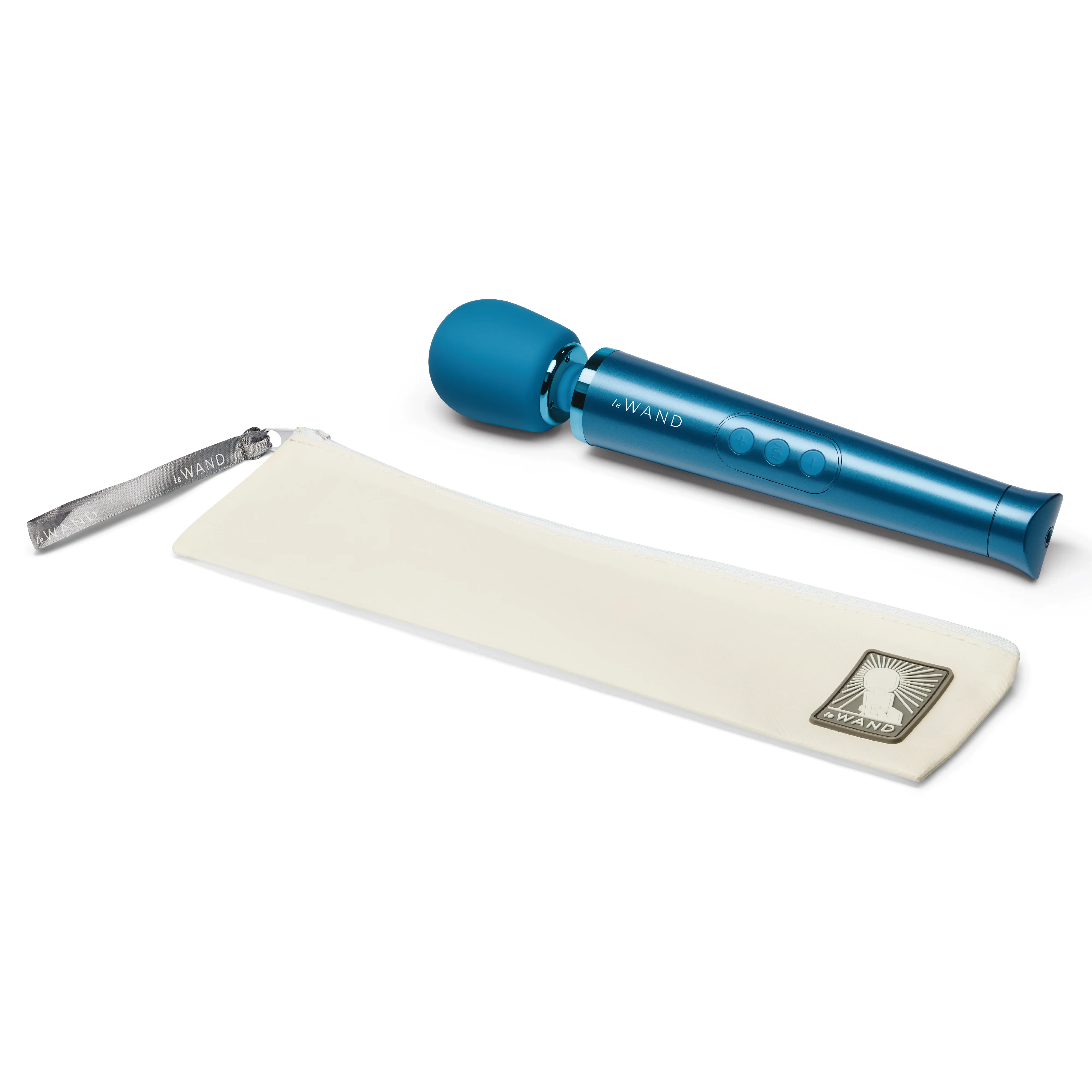 Le Wand Petite Rechargeable Massager - Image 2